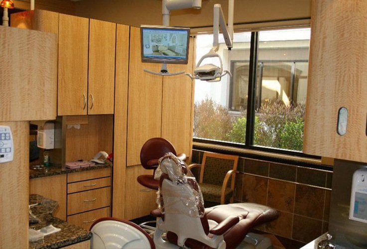 Dental treatment room